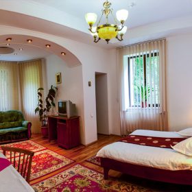 Cazare la camera matrimoniala Cazare la camera matrimoniala